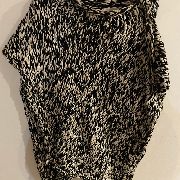 F21 knit sweater - Picture 2 of 4